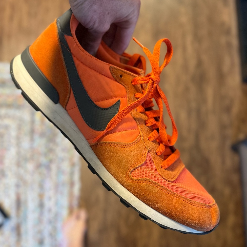 Nike Internationalist “Orange”